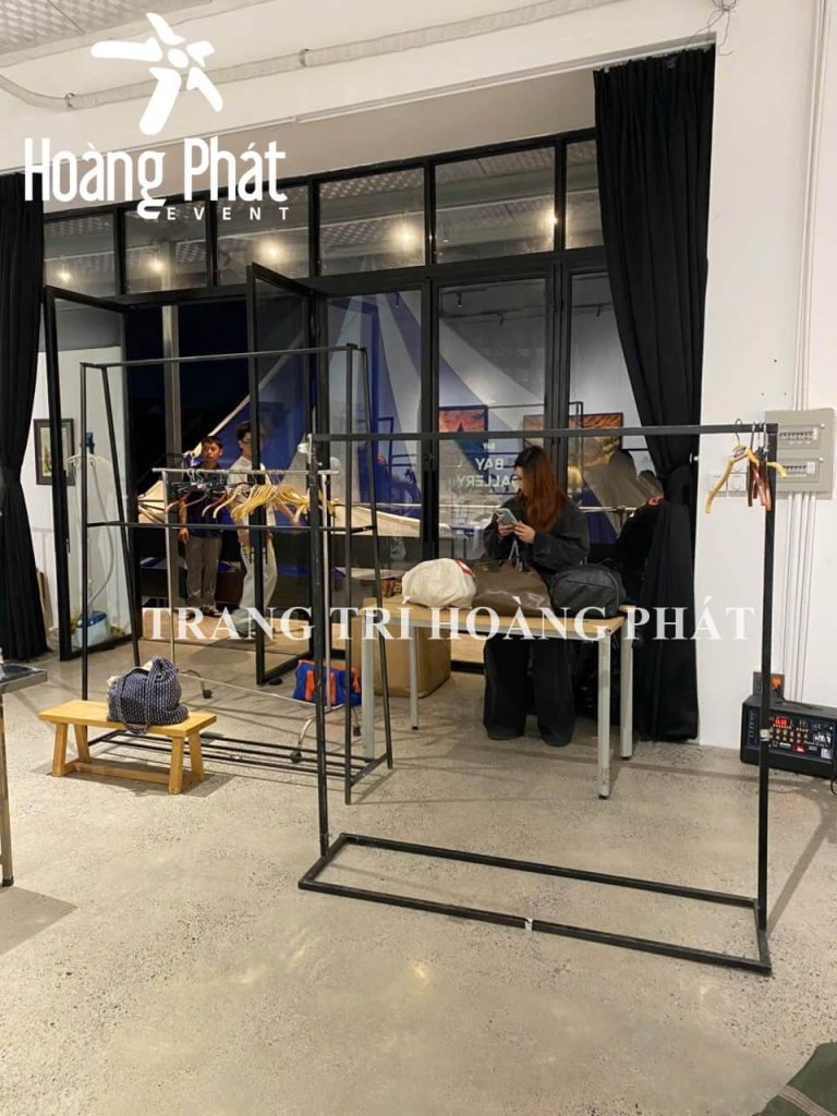 cho thuê sào treo đồ, treo quần áo