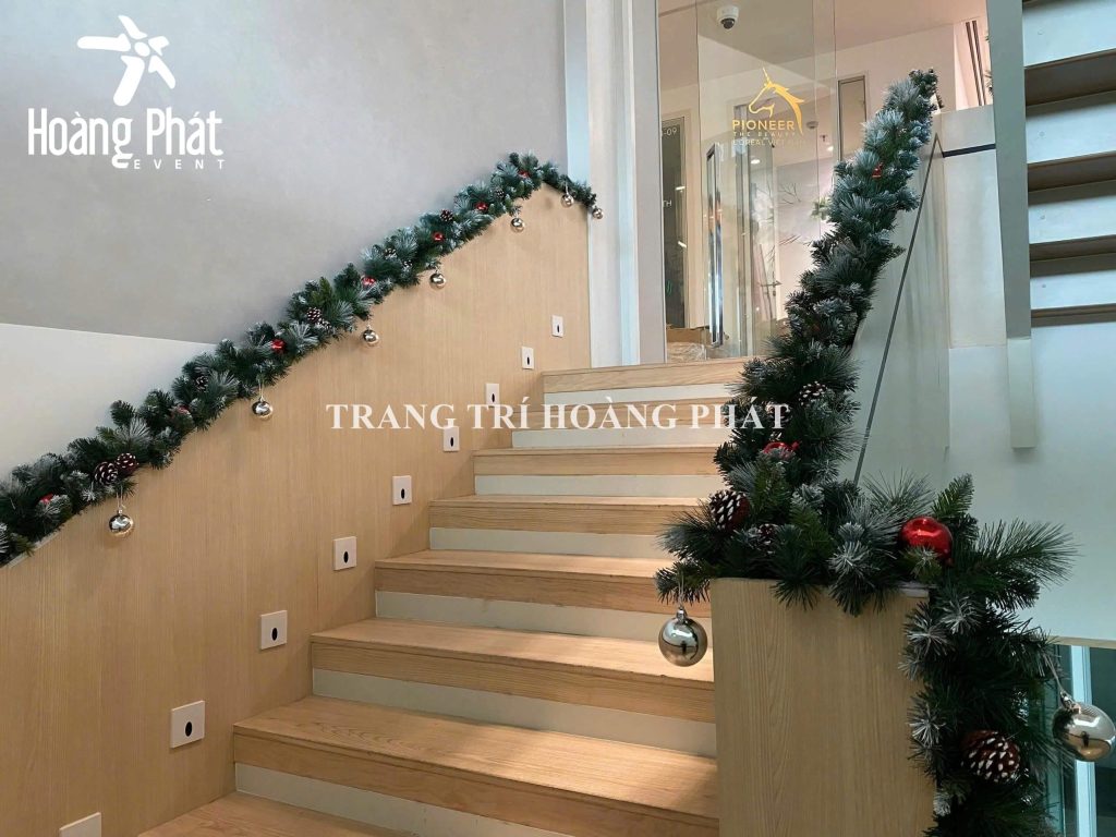 dây thông trang trí noel giáng sinh