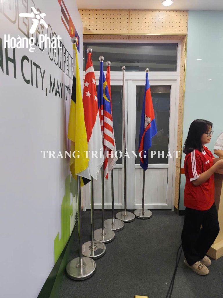cho thuê cột cờ
