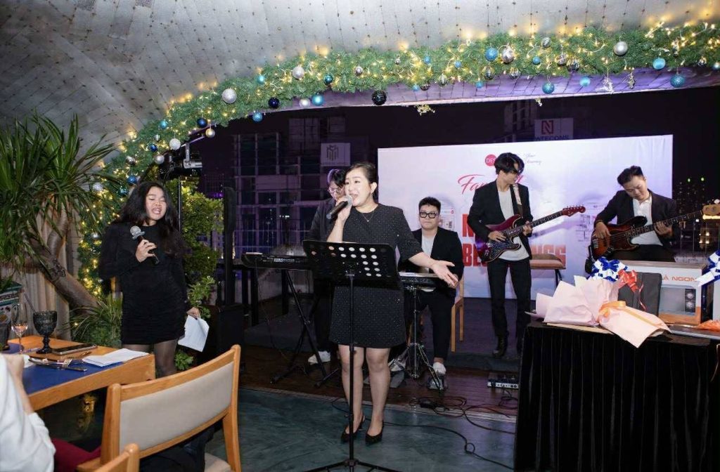 cho thuê ban nhạc acoustic