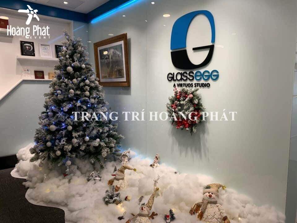 Dịch vụ trang trí cây thông Noel chuyên nghiệp trọn gói tại TPHCM của Hoàng Phát