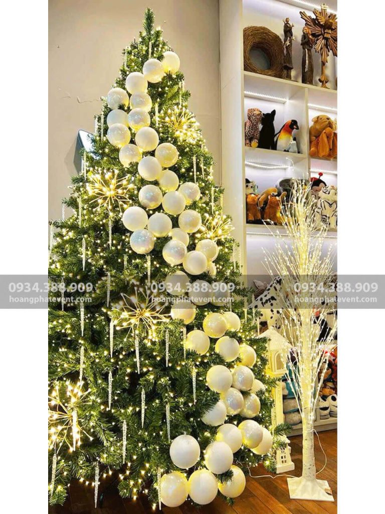 Dịch vụ trang trí cây thông Noel chuyên nghiệp trọn gói tại TPHCM của Hoàng Phát